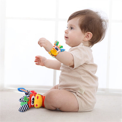 hochet bébé girafe poignets et chaussettes