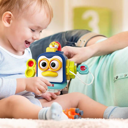 jouet bebe 1 an blanc cube pingouin